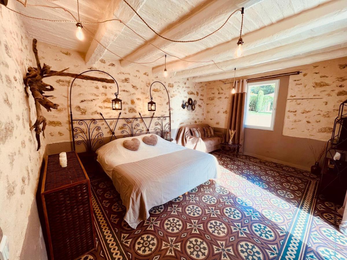 Domaine Amourella Aparthotel Льомбеск Екстериор снимка