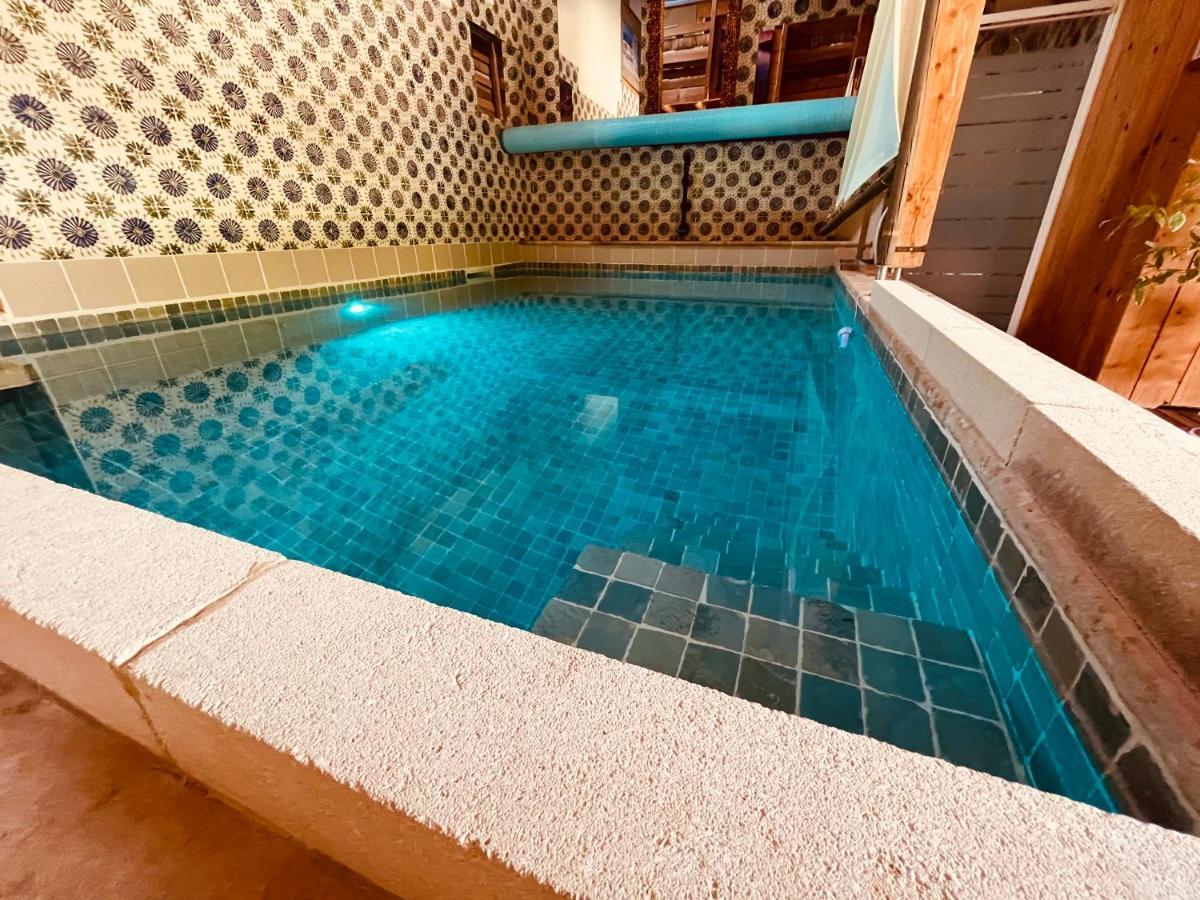Domaine Amourella Aparthotel Льомбеск Екстериор снимка