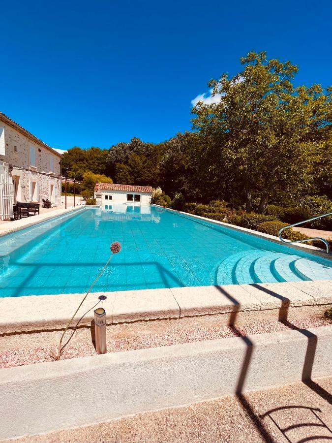 Domaine Amourella Aparthotel Льомбеск Екстериор снимка