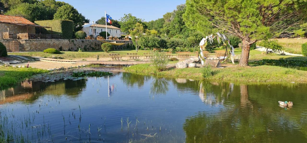 Domaine Amourella Aparthotel Льомбеск Екстериор снимка