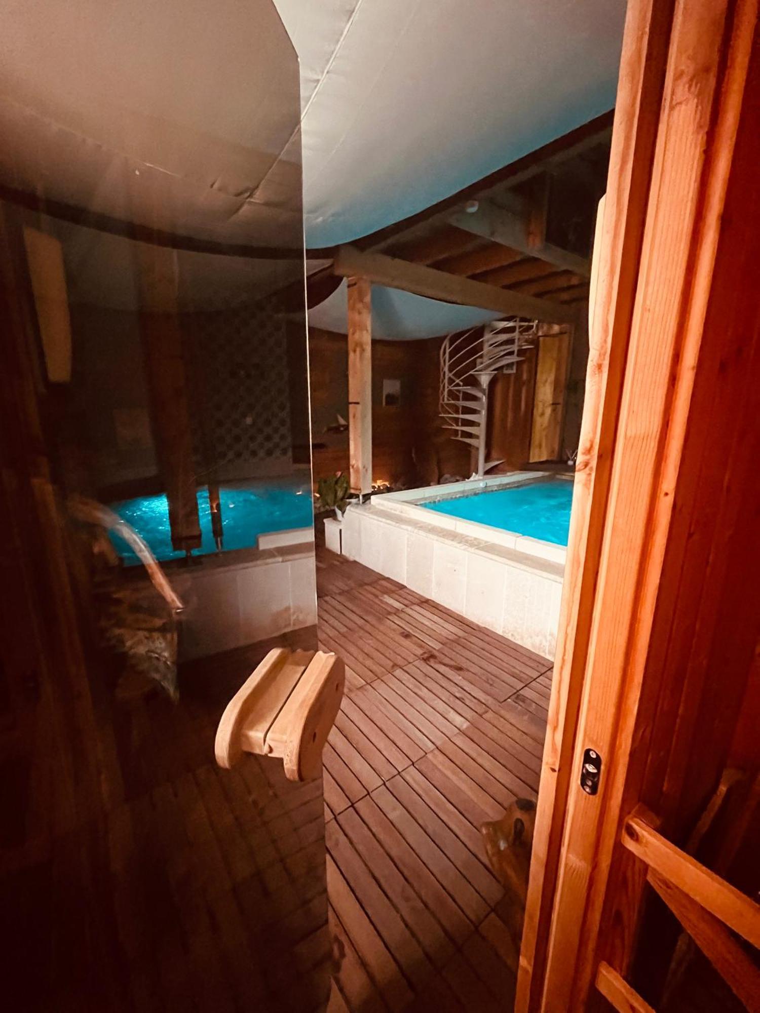 Domaine Amourella Aparthotel Льомбеск Екстериор снимка