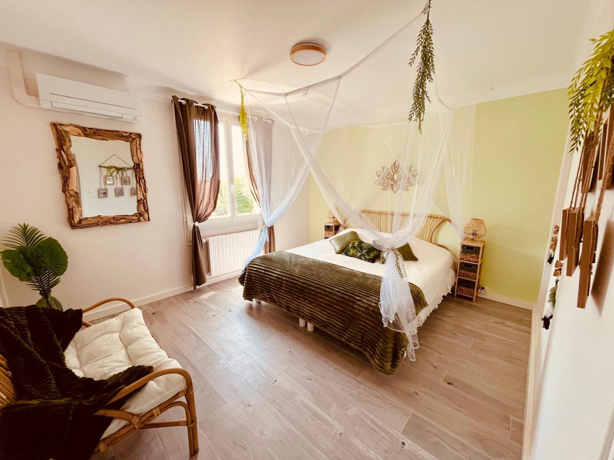 Domaine Amourella Aparthotel Льомбеск Екстериор снимка