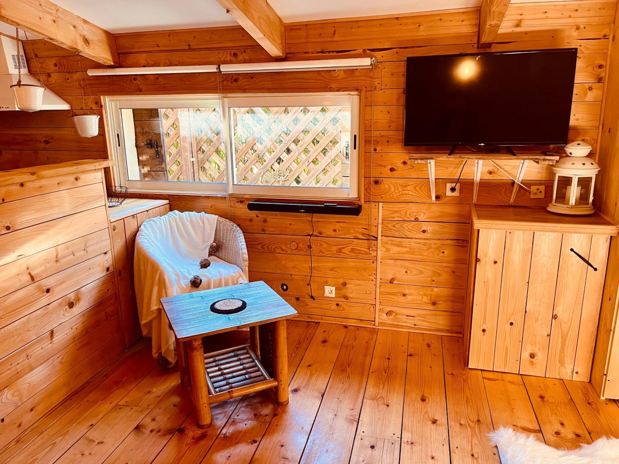 Domaine Amourella Aparthotel Льомбеск Стая снимка